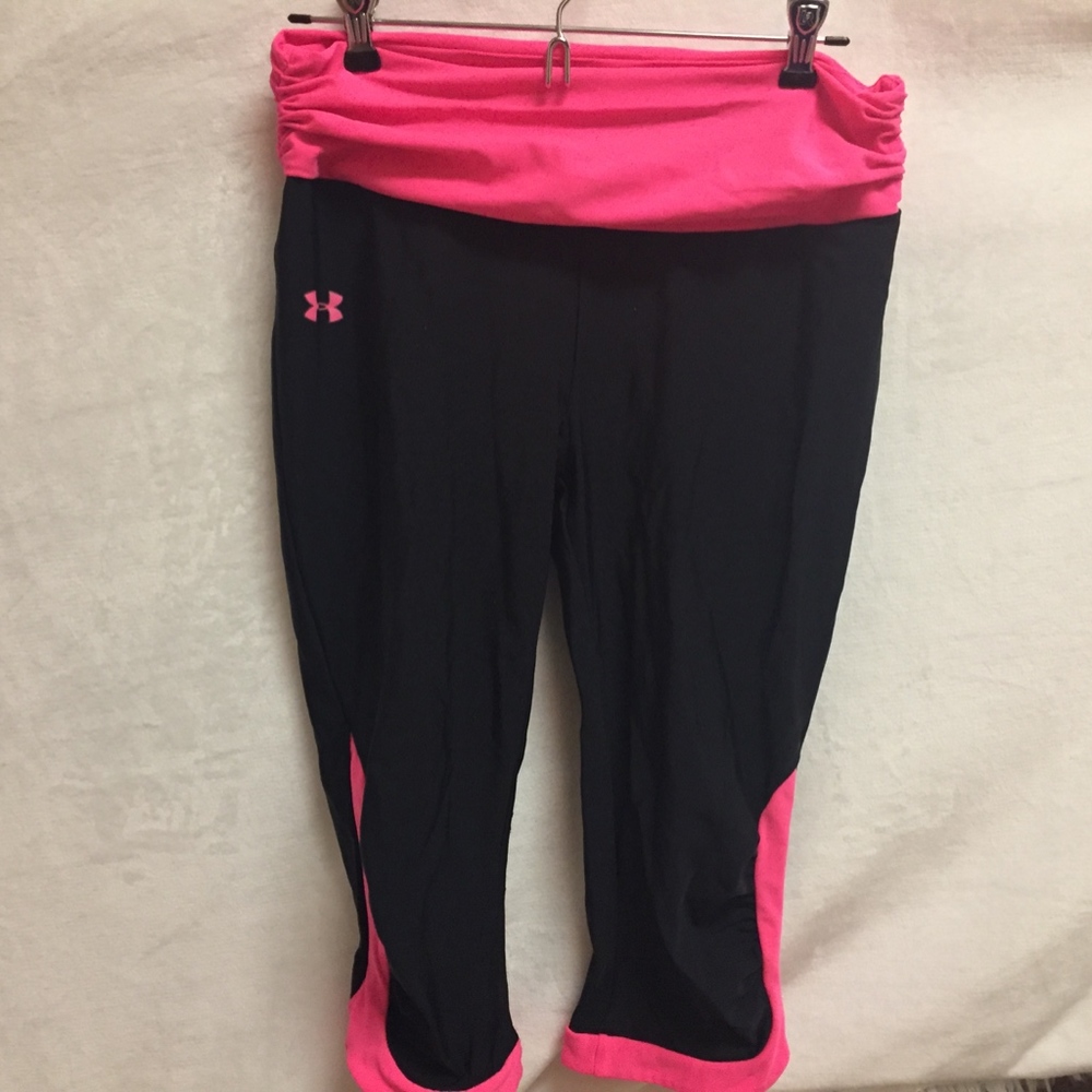 Under Armour | Cropped Legging | Size: Large